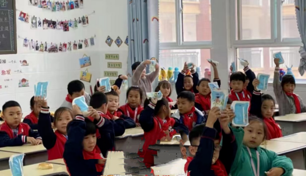 未來可期 健康護(hù)航丨花花牛乳業(yè)集團取得學(xué)生飲用奶常、低溫發(fā)酵乳生產(chǎn)資質(zhì)