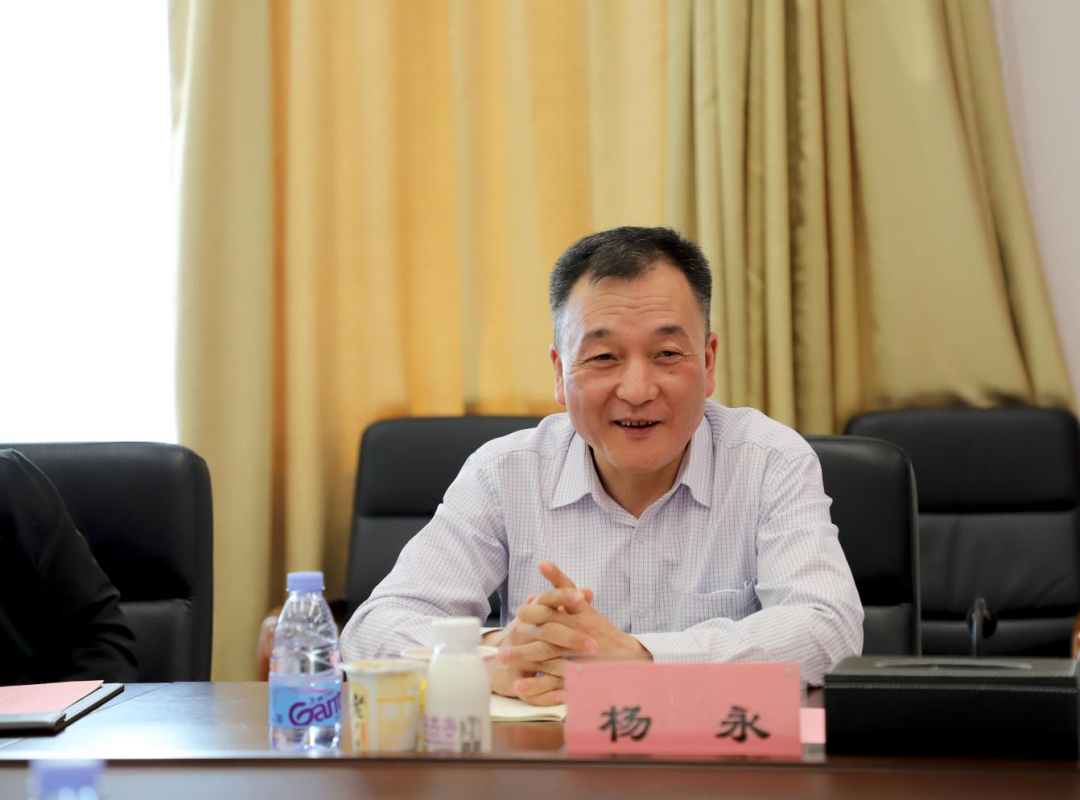 交流促提升 互動謀發(fā)展|花花牛乳業(yè)集團總裁楊永帶隊分別赴廣東燕塘乳業(yè)及越秀風(fēng)行乳業(yè)參觀交流 交流促提升 互動謀發(fā)展|花花牛乳業(yè)集團總裁楊永帶隊分別赴廣東燕塘乳業(yè)及越秀風(fēng)行乳業(yè)參觀交流