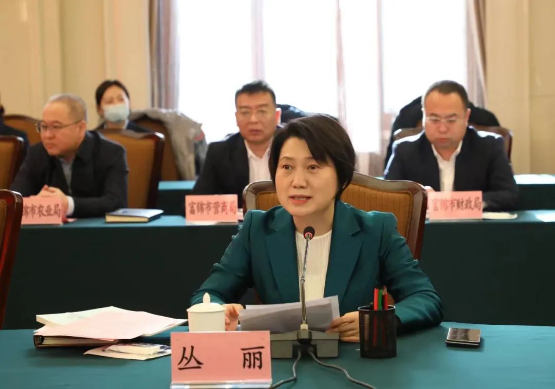 產(chǎn)業(yè)聯(lián)動促發(fā)展 合作共贏創(chuàng)未來 | 佳木斯市政府、富錦市政府與花花牛乳業(yè)集團正式簽署戰(zhàn)略合作協(xié)議