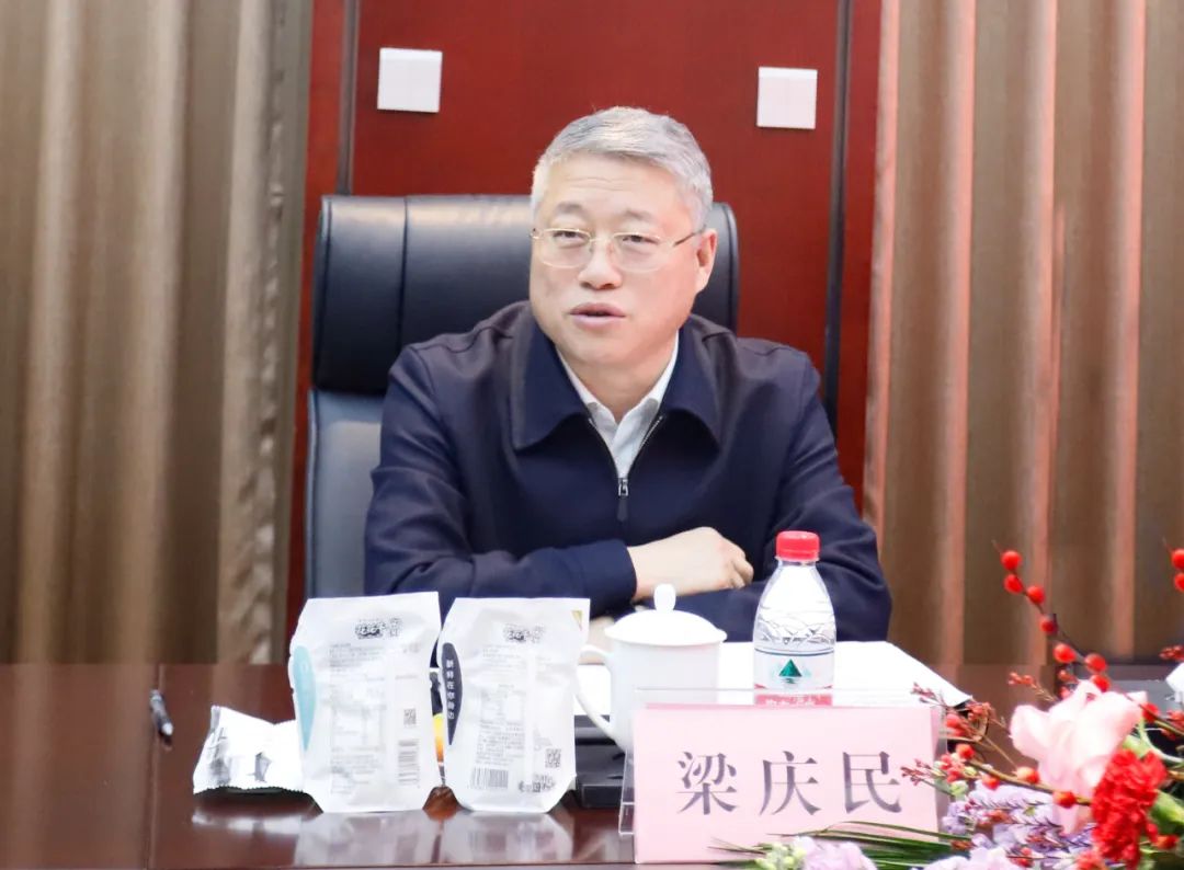 新年開新局 合作促發(fā)展丨佳木斯市委常委、副市長閆志剛一行蒞臨花花牛乳業(yè)集團及佳田企業(yè)考察座談