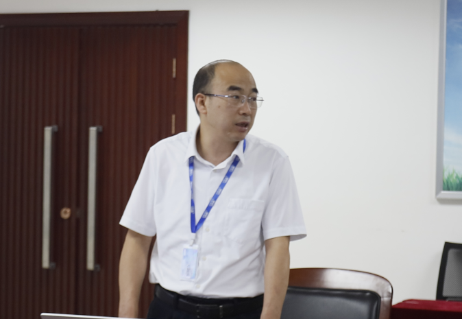 繼往開來 · 再創(chuàng)輝煌 | 花花牛乳業(yè)集團(tuán)召開9月營銷、養(yǎng)殖及飼料月度經(jīng)營工作會(huì)議