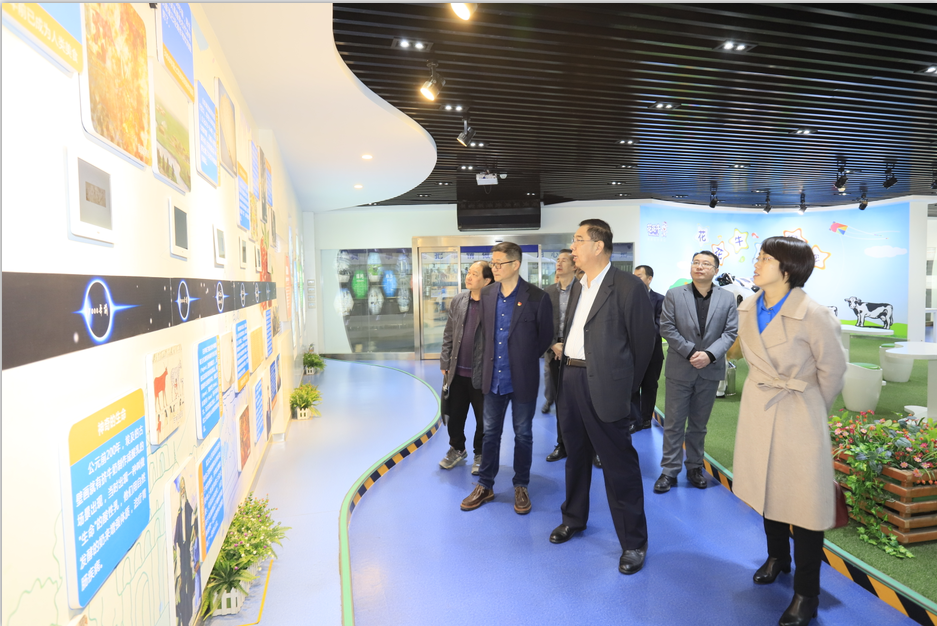 快訊 | 花花牛乳業(yè)集團成為河南省食品工業(yè)協(xié)會食品質(zhì)量安全分會副會長單位