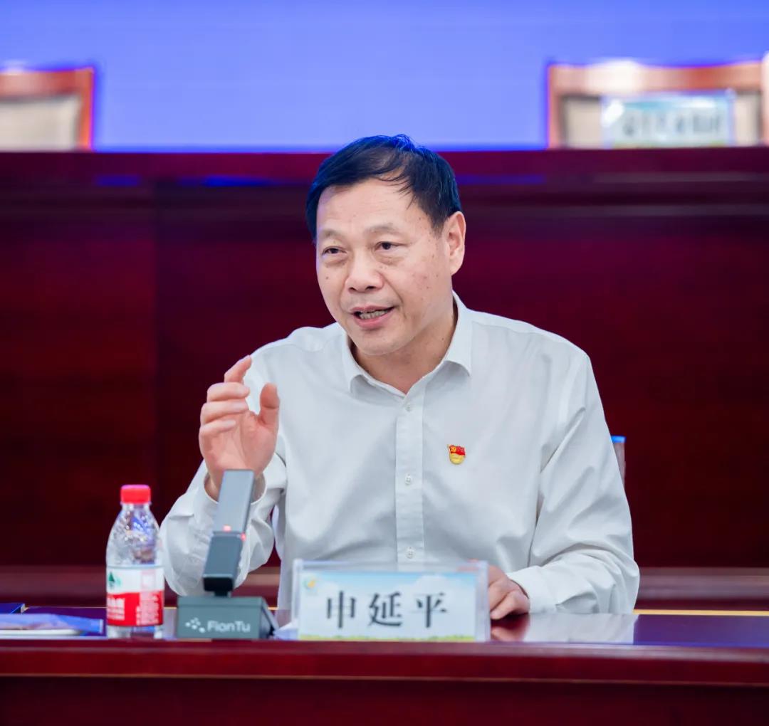 花花牛| 蘭考縣人民政府與蒙牛、花花牛達(dá)成戰(zhàn)略合作 助力河南奶業(yè)高質(zhì)量發(fā)展