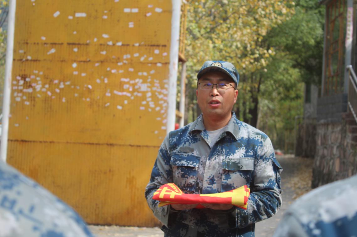 組織開展戶外拓展訓(xùn)練活動 組織開展戶外拓展訓(xùn)練活動