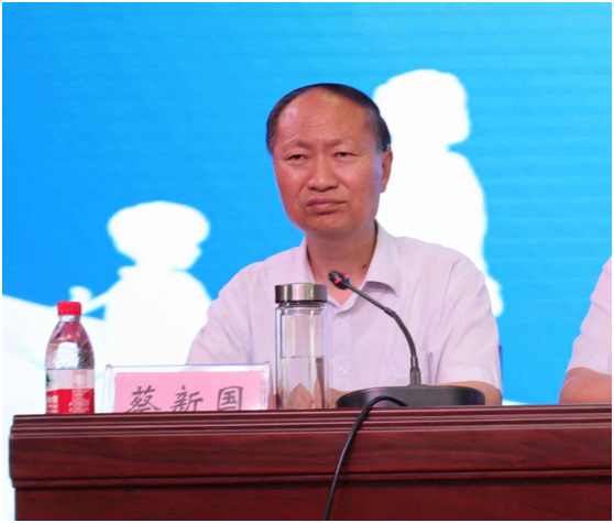 “健康中原，牛奶伴您行——花花牛乳業(yè)集團(tuán)2018中國(guó)小康牛奶行動(dòng)” 公益助學(xué)啟動(dòng)儀式隆重舉行