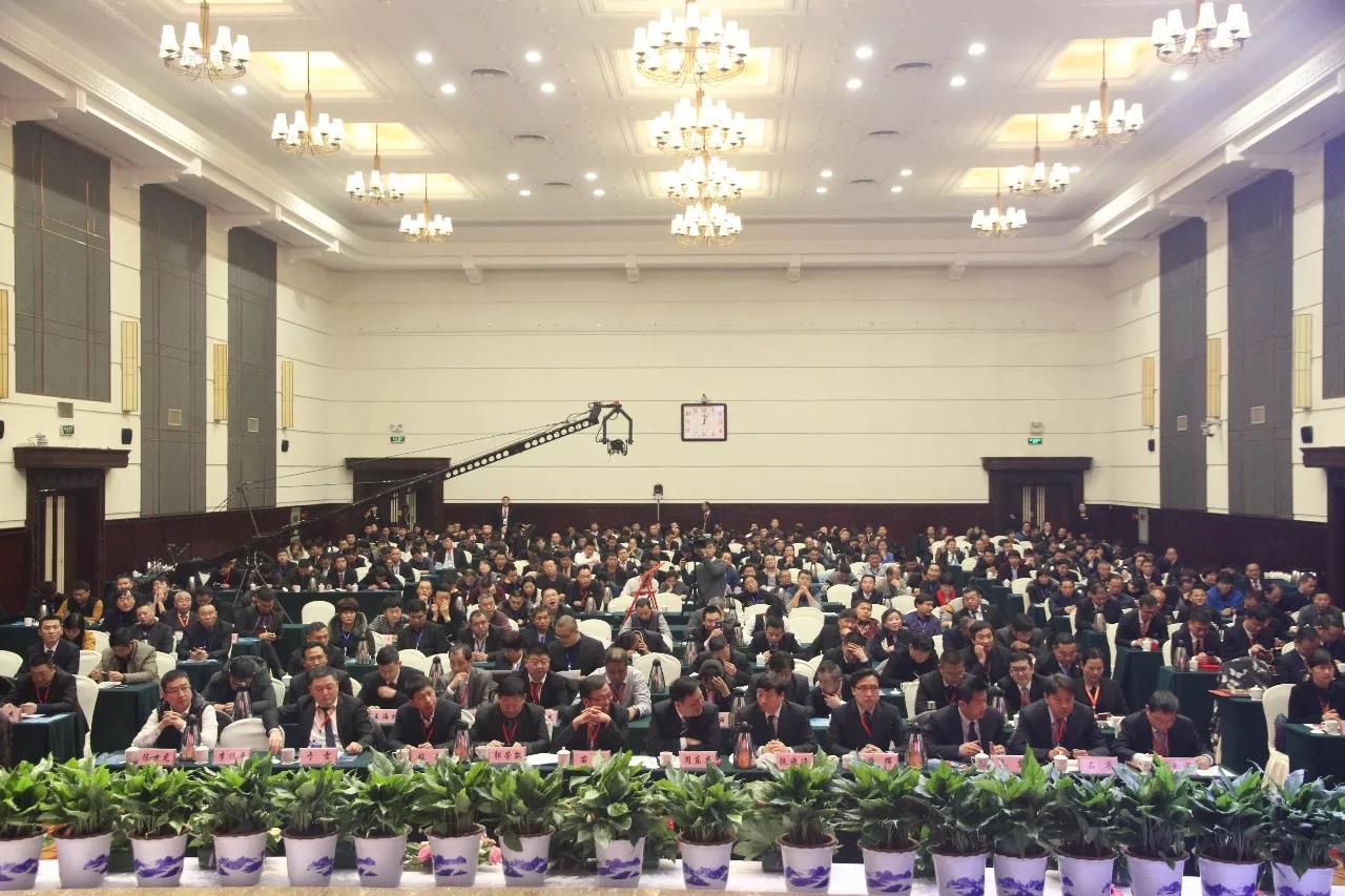 新起點(diǎn)·新征程·不忘初心·砥礪前行| 2018花花牛乳業(yè)集團(tuán)客戶大會勝利召開