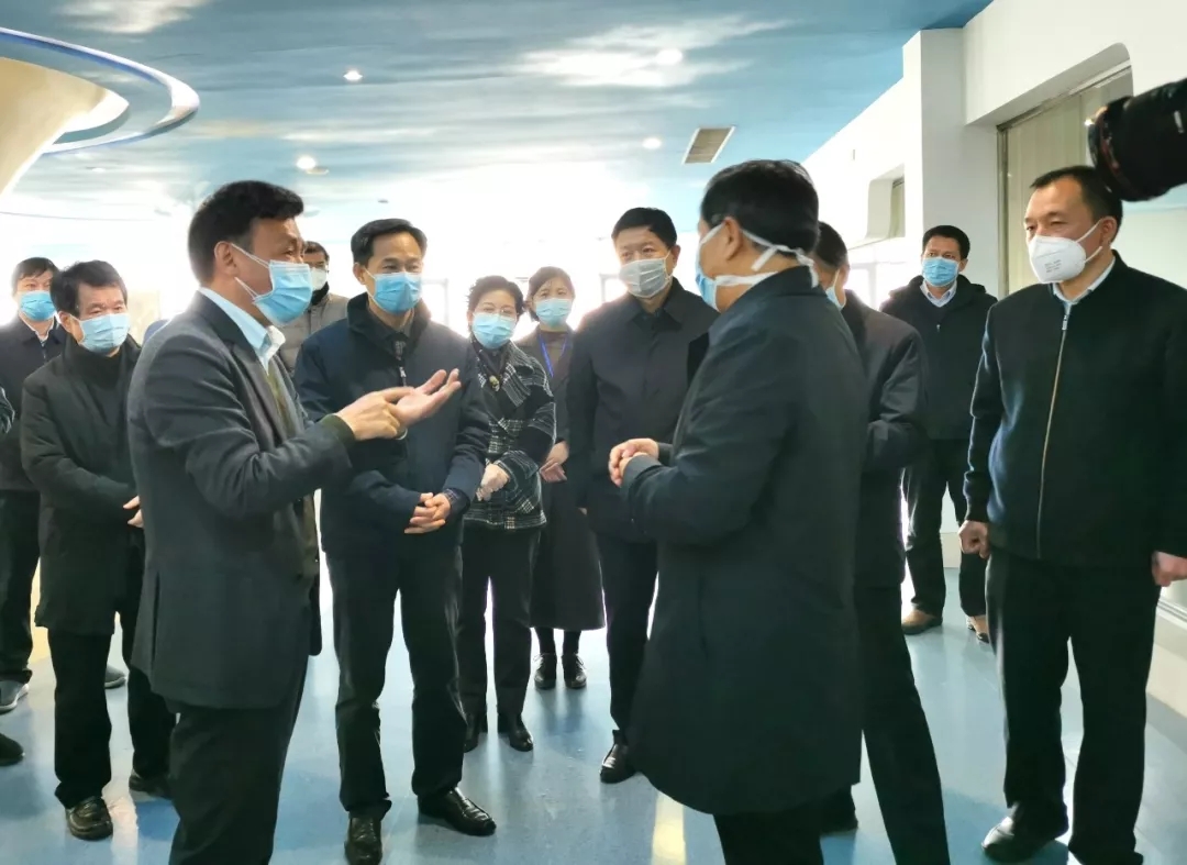 快訊丨河南省副省長(zhǎng)武國定蒞臨花花牛乳業(yè)集團(tuán)調(diào)研重點(diǎn)保障企業(yè)復(fù)工復(fù)產(chǎn)情況 快訊丨河南省副省長(zhǎng)武國定蒞臨花花牛乳業(yè)集團(tuán)調(diào)研重點(diǎn)保障企業(yè)復(fù)工復(fù)產(chǎn)情況